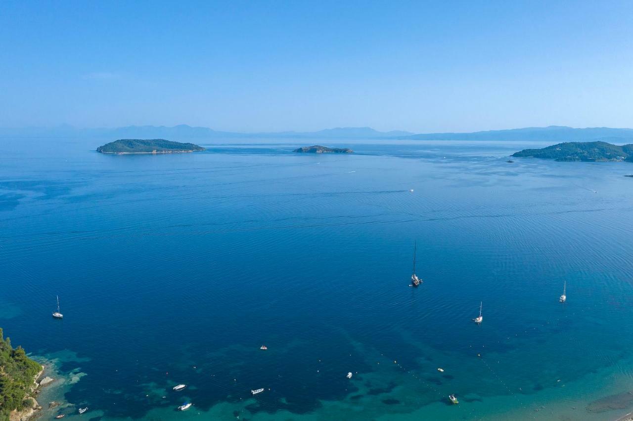 Villa K Skiathos Town Bagian luar foto