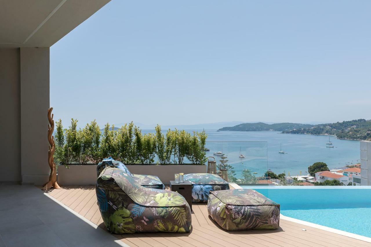 Villa K Skiathos Town Bagian luar foto