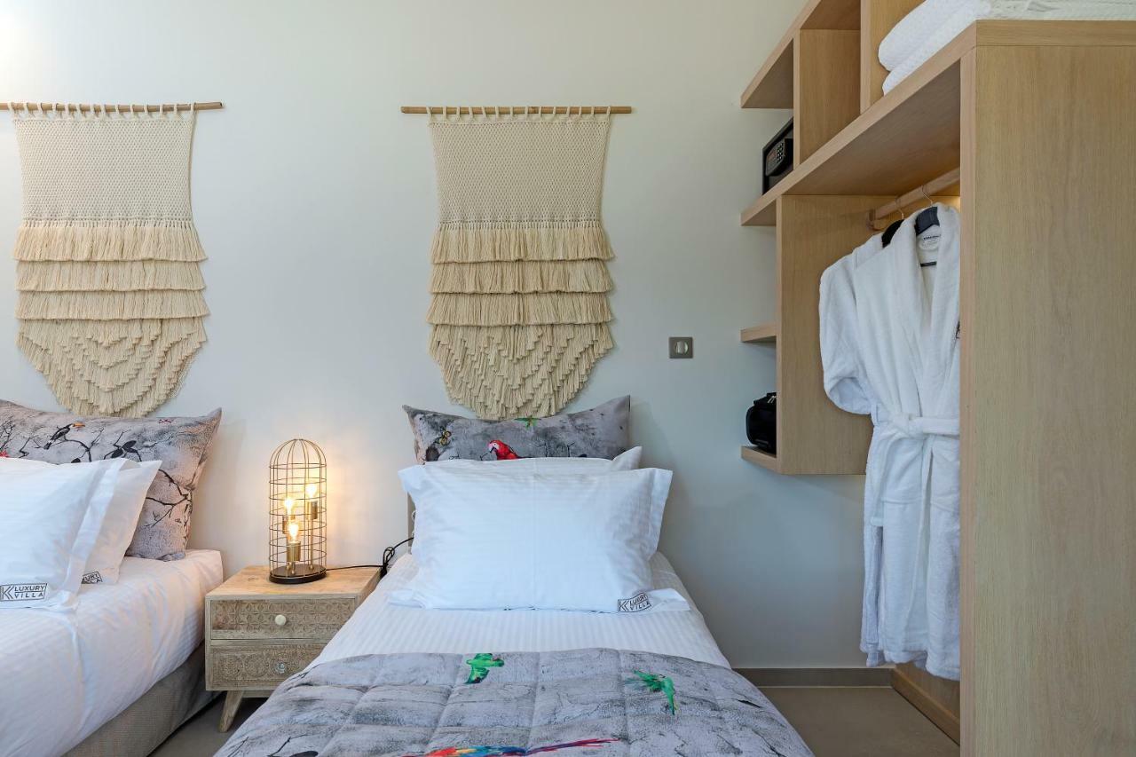 Villa K Skiathos Town Bagian luar foto